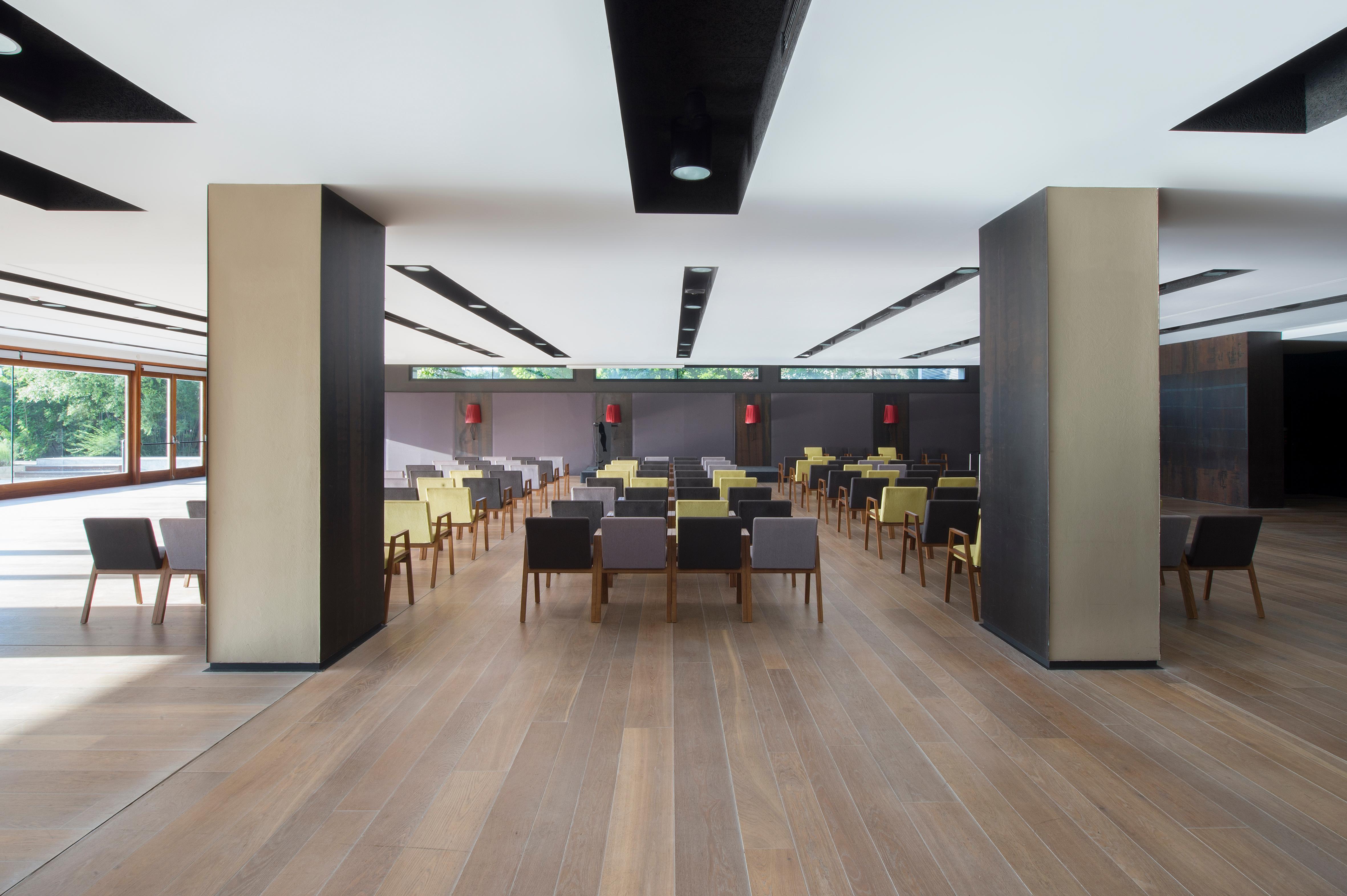 Hotel Eurostars Pamplona Esterno foto