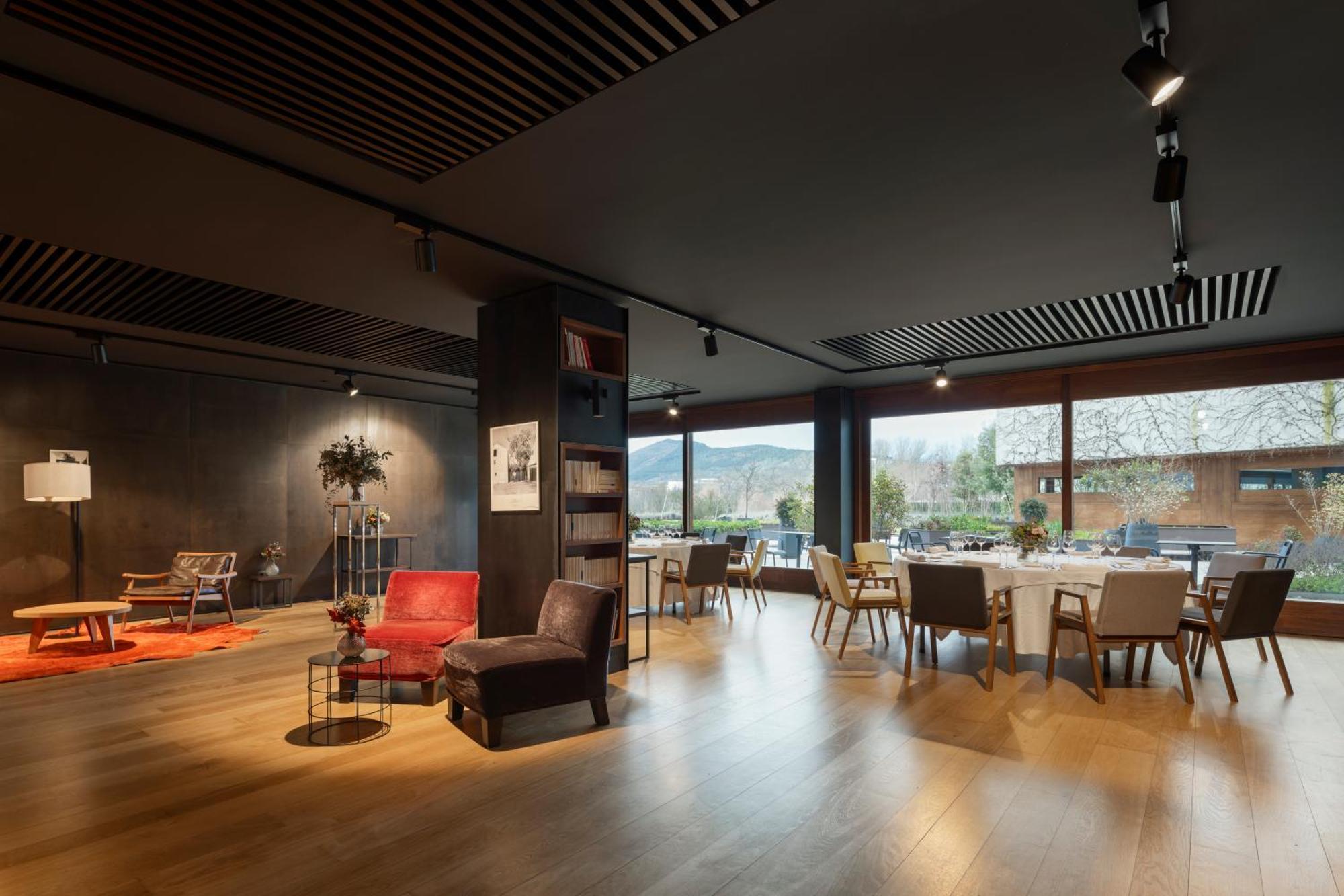 Hotel Eurostars Pamplona Esterno foto