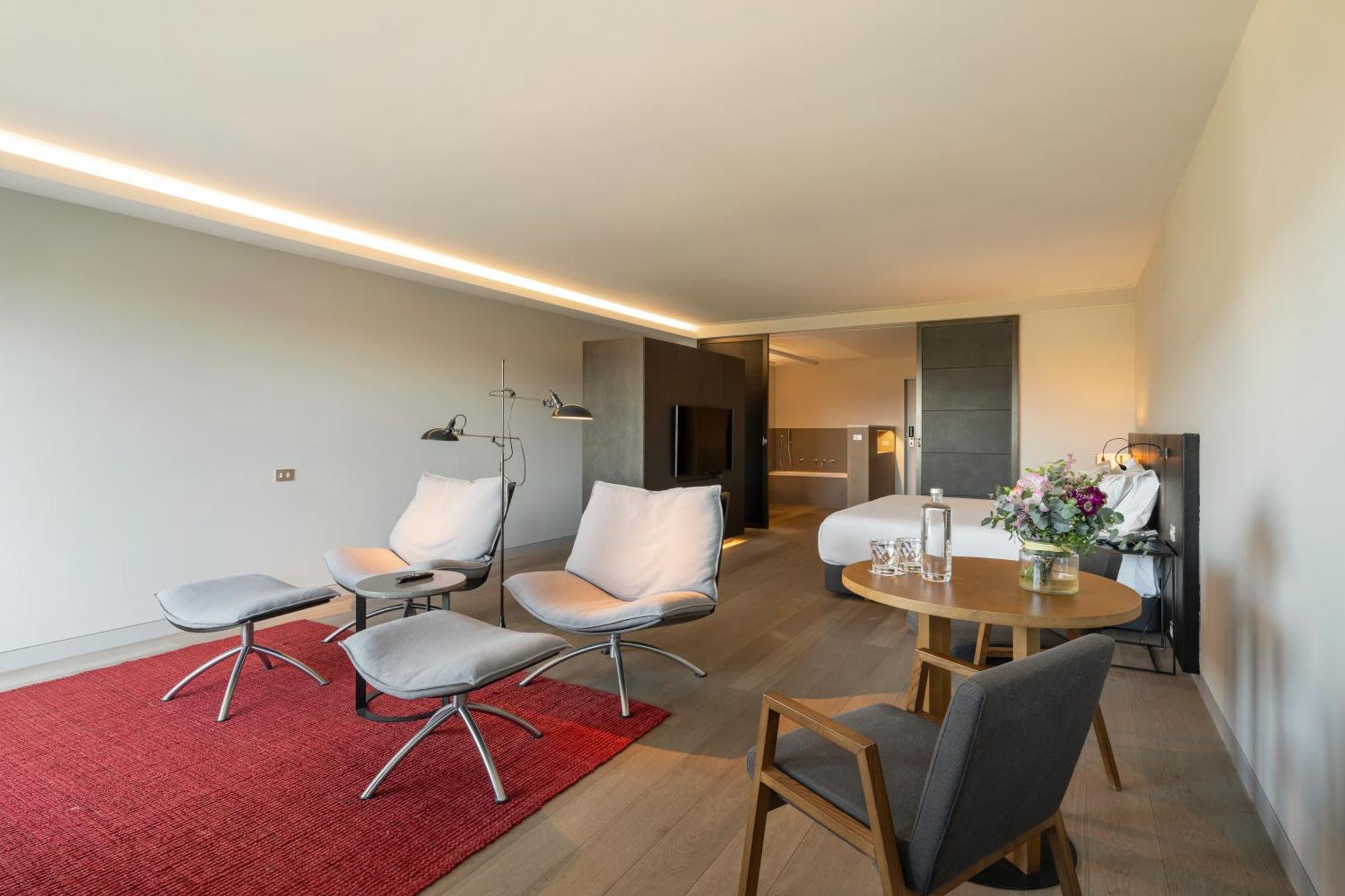 Hotel Eurostars Pamplona Esterno foto