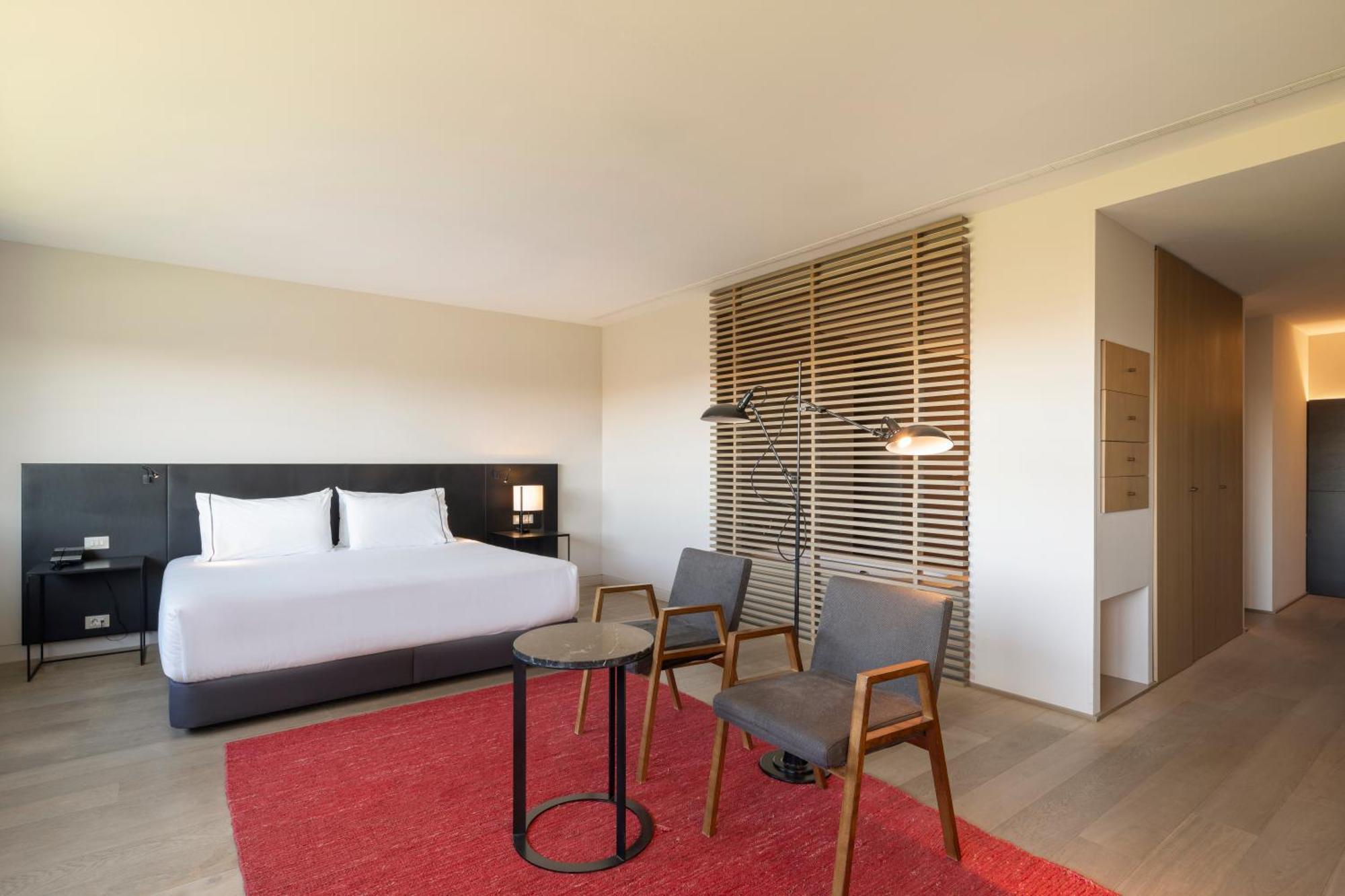 Hotel Eurostars Pamplona Esterno foto