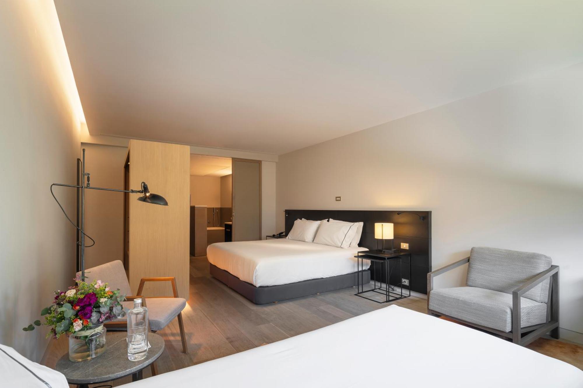 Hotel Eurostars Pamplona Esterno foto
