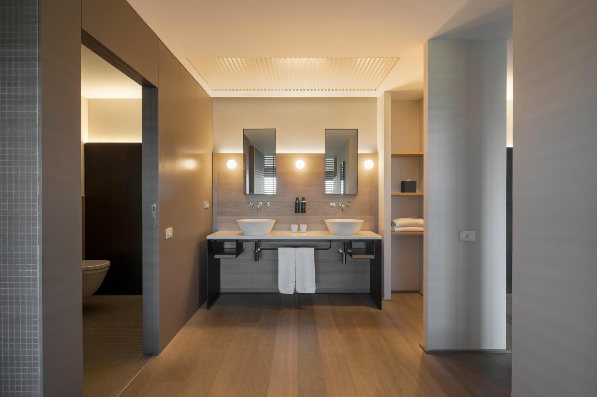 Hotel Eurostars Pamplona Esterno foto